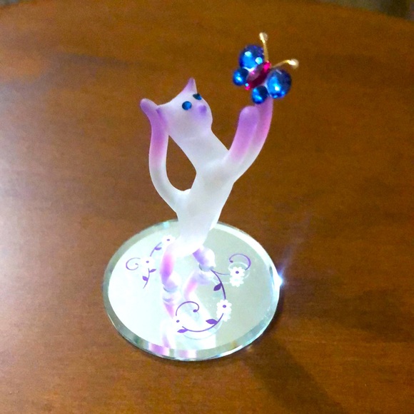 Kitty 🐈‍⬛ - Picture 1 of 2